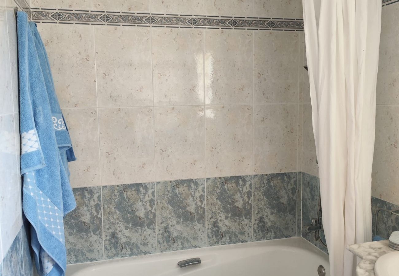 Chalet en Oliva - Anacasa Gaudi Oliva Nova CH1200