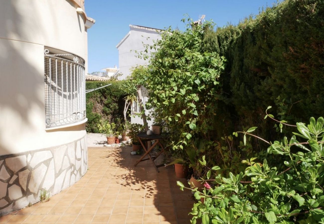 Chalet en Oliva - Anacasa Gaudi Oliva Nova CH1200