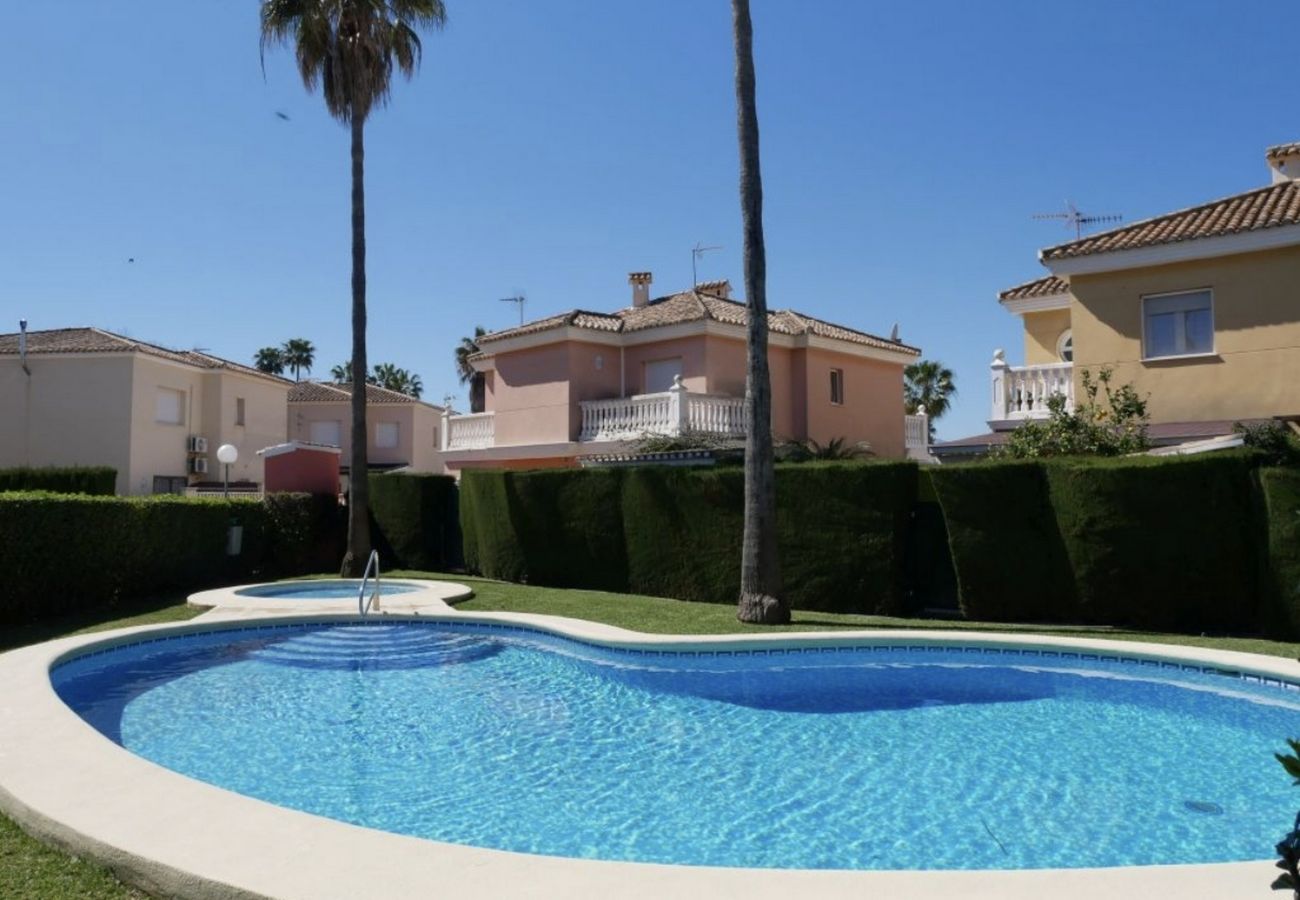 Chalet en Oliva - Anacasa Gaudi Oliva Nova CH1200