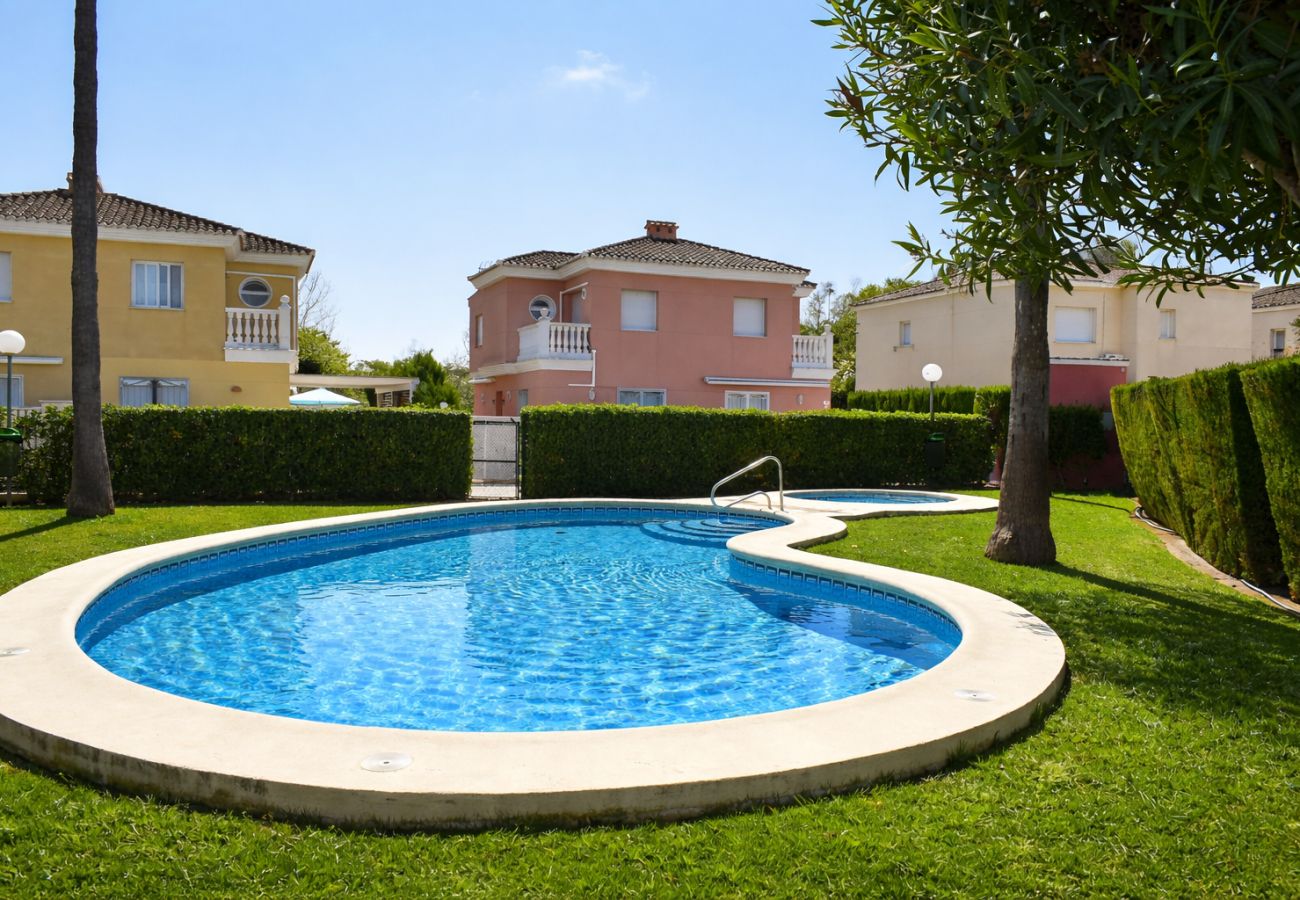 Villa en Oliva - Anacasa Gaudi Oliva Nova CH1200