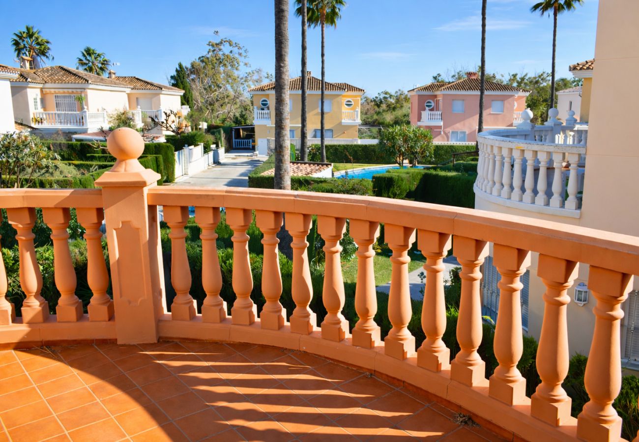 Villa en Oliva - Anacasa Gaudi Oliva Nova CH1200