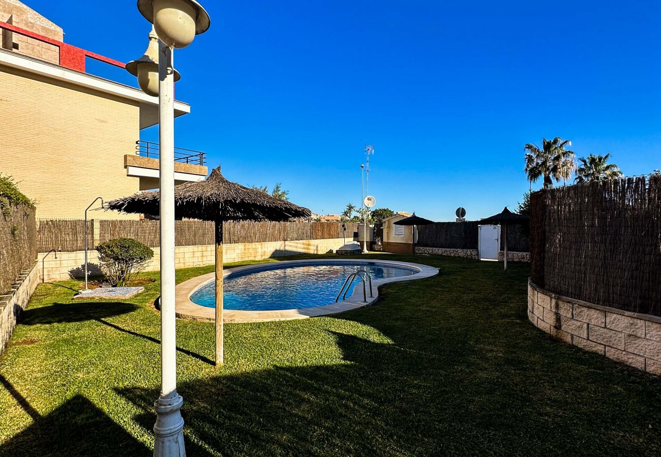 Townhouse in Oliva - Anacasa Las Palmeras Oliva Nova Golf - MET AD1202