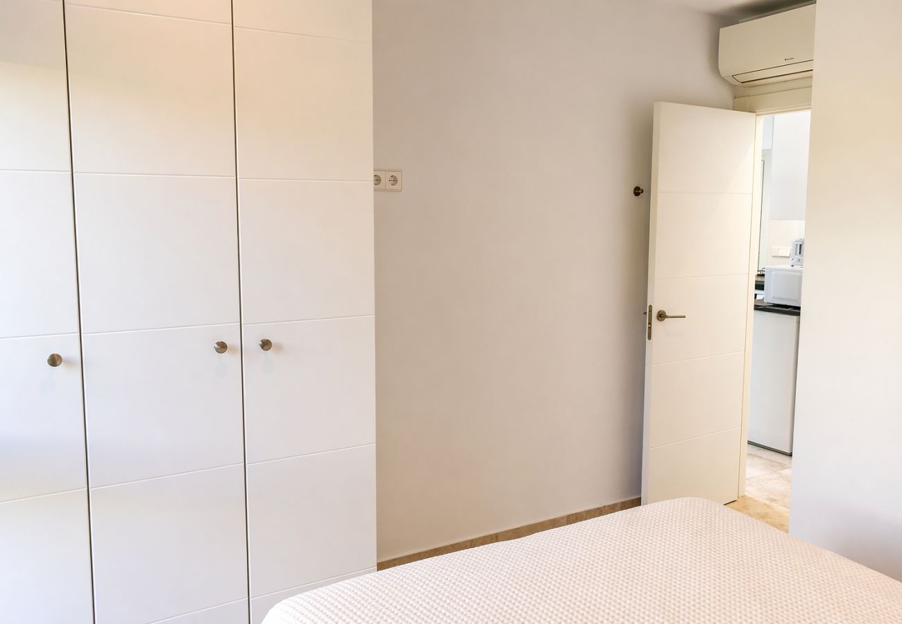 Apartment in Oliva - Anacasa Renoir Oliva Nova AP115