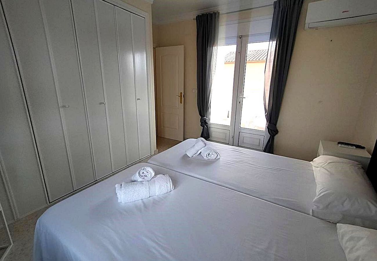 Maison mitoyenne à Oliva - Anacasa Malibu MET Oliva Nova AD1600