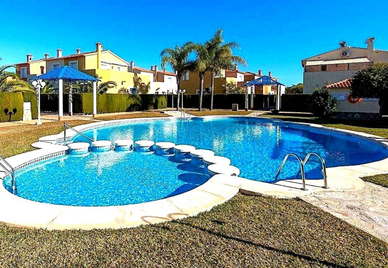 Maison mitoyenne à Oliva - Anacasa Malibu MET Oliva Nova AD1600